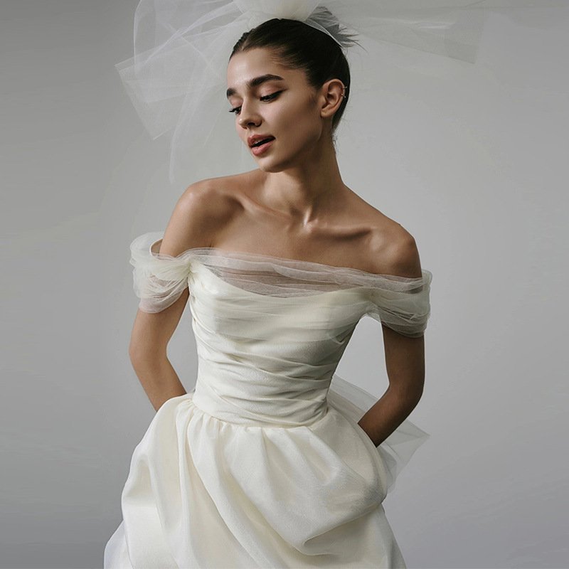 Off-shoulder Light Wedding Dress White Short — photo 3