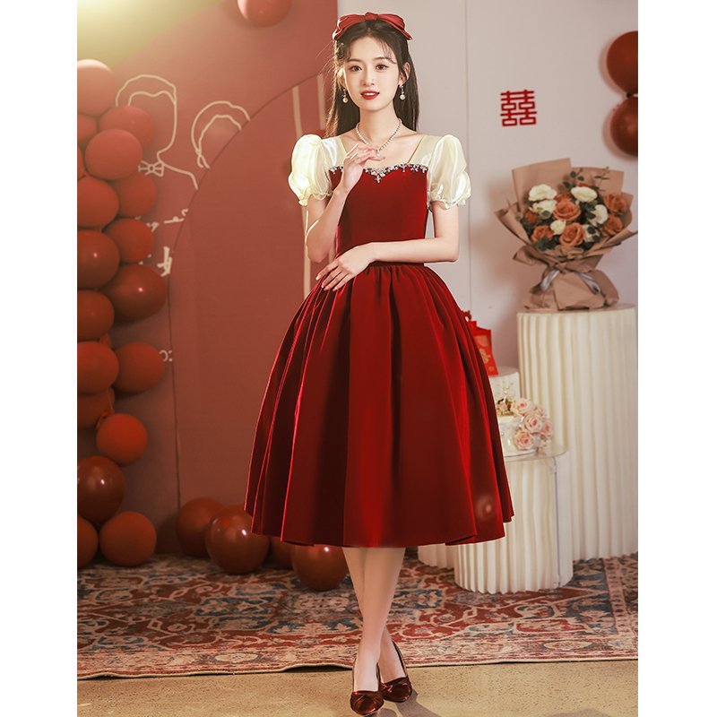 Atmospheric Red Long-sleeved Senior Evening Dress Woman — photo 3