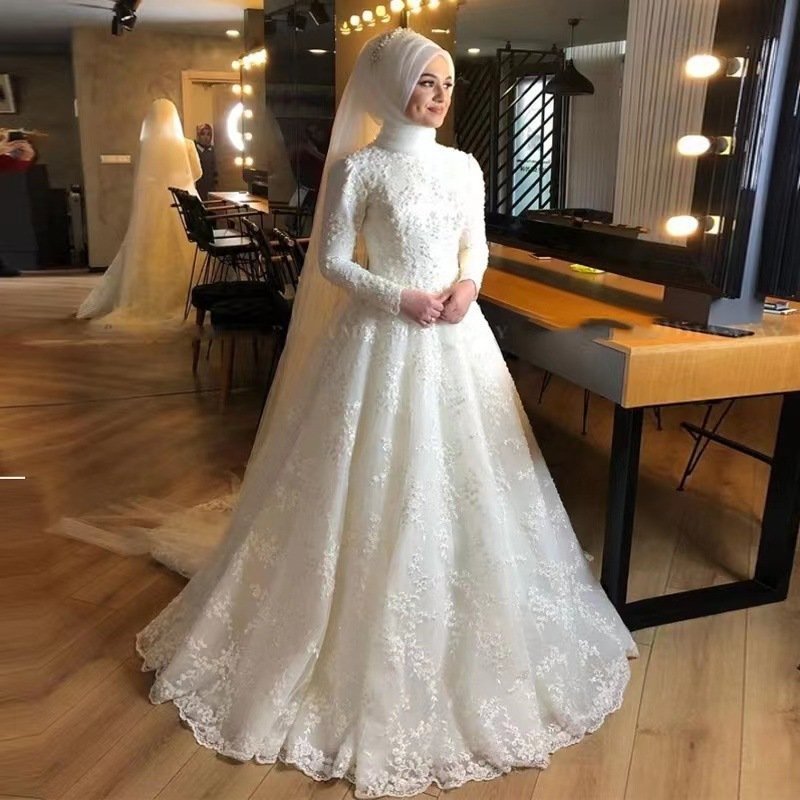 Long Sleeve White Dignified Wedding Dress — photo 3