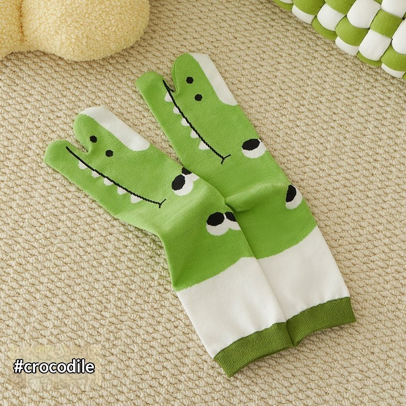 Women's Cute Cartoon-patterned Student-style Slouch Socks — photo 3